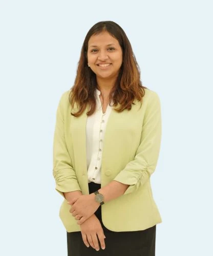 Dr. Shivangi Agarwal, Implantologist and Prosthodontist at Maxora Clinic Mumbai